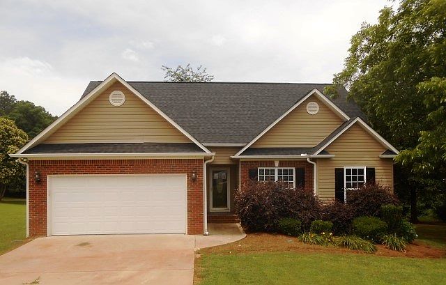 1st image of 412 White Horse Ct