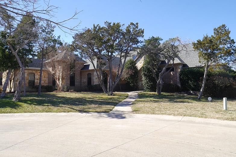 1705 Windmill Cir, Desoto, TX 75115 | Zillow