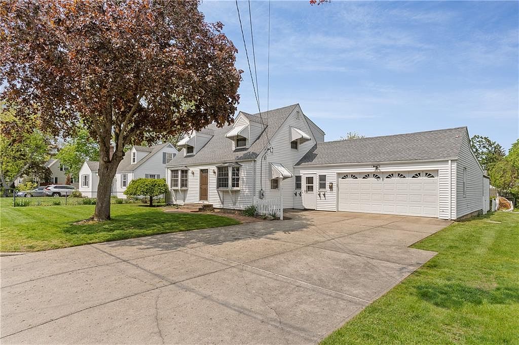 295 Potters Ave, Warwick, RI 02886 Zillow