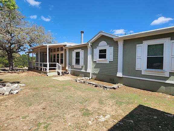 3rd image of 140 River Ranch Rd