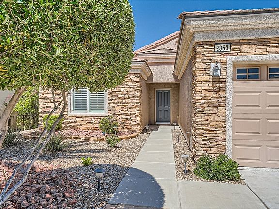 3rd image of 2353 Hydrus Ave