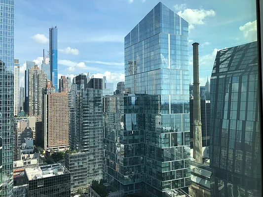 Rented by Domus Realty | media 3