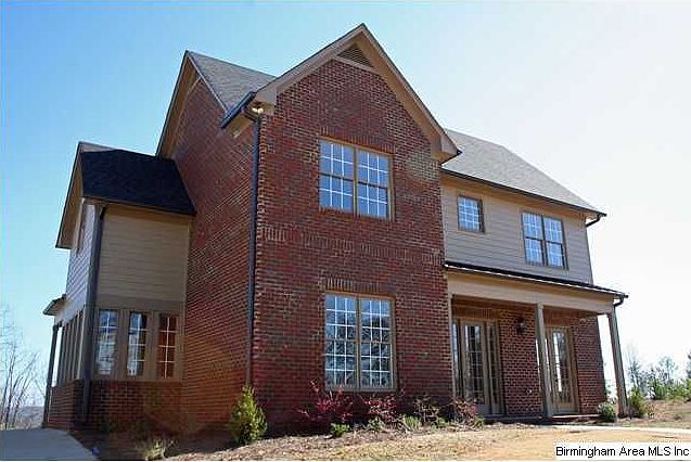 1st image of 525 Lakeridge Dr