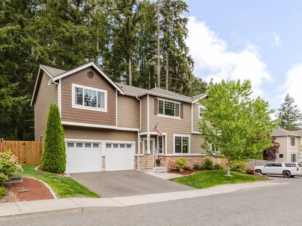 3677 SE Chesterton Drive, Port Orchard, WA 98366