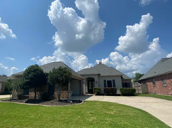 10542 Oakley Trace Dr, Baton Rouge, LA 70809