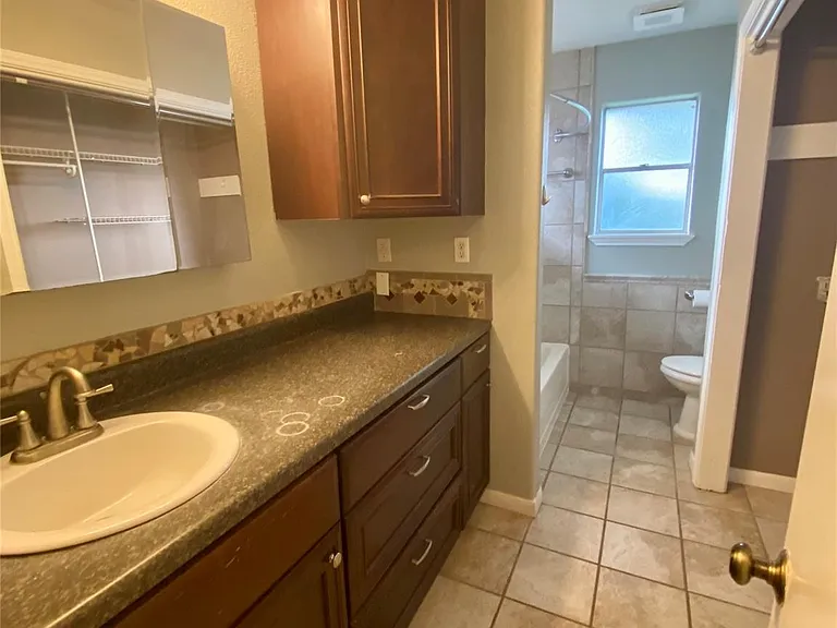 3003 Briar Dr — Photo 8