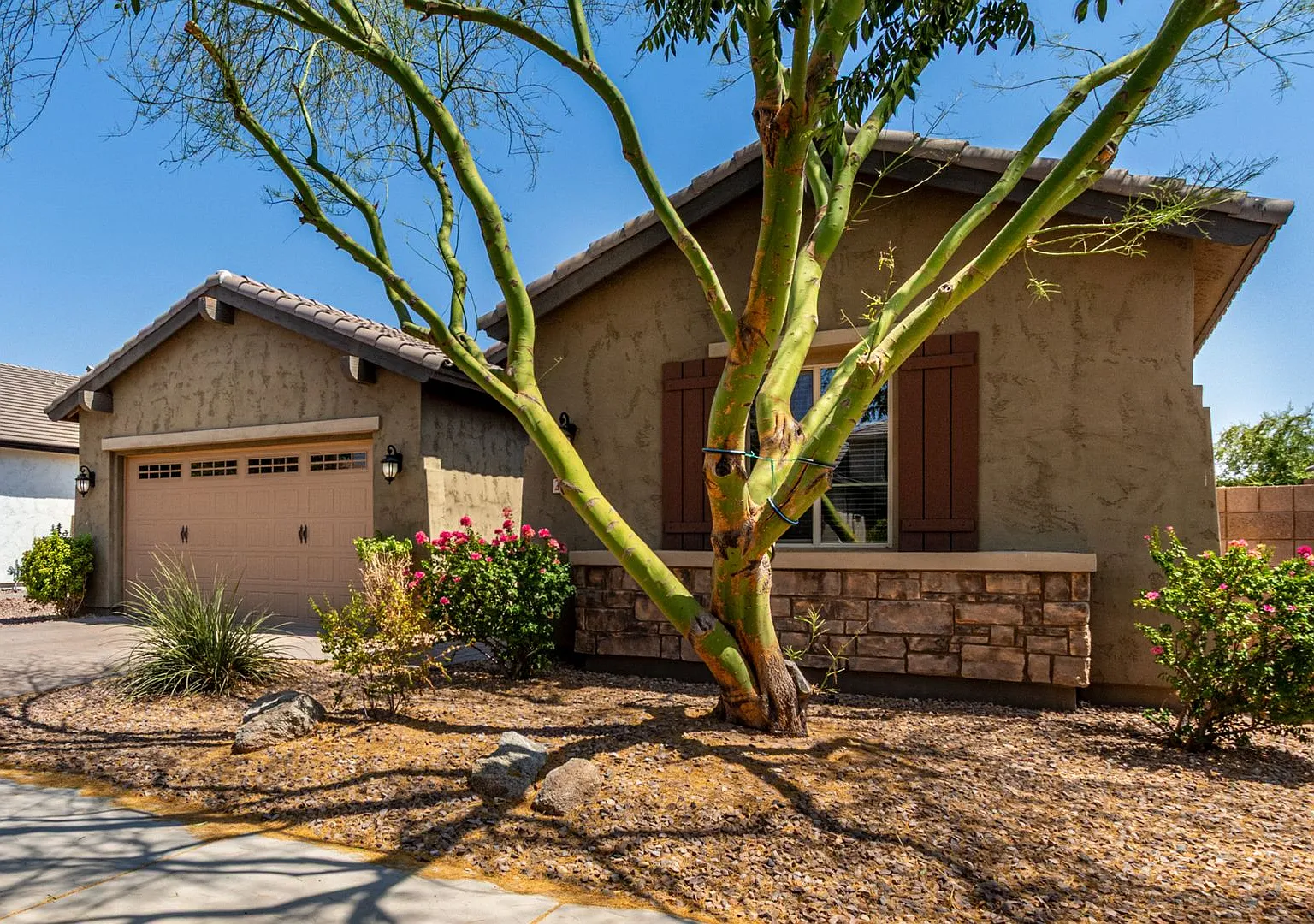 4 bedroom rental Queen Creek — Photo 3