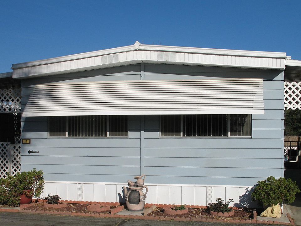 1st image of 530 W Devonshire Ave Space 27