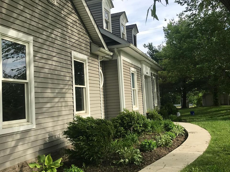2nd image of 6070 Heather Ln