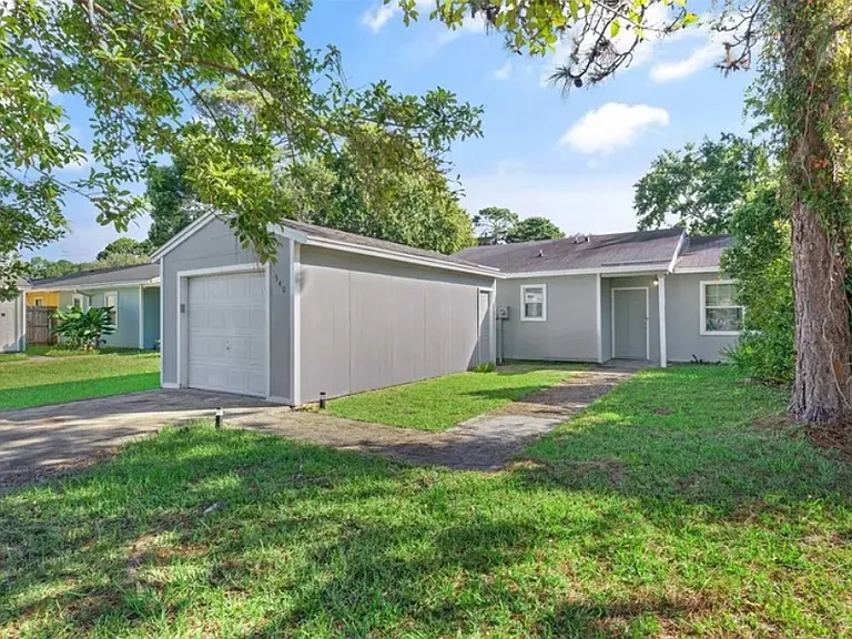 540 Chateau Cir — Photo 2