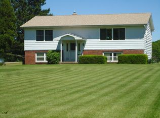 5683 Matthews Rd, Olivet, MI 49076