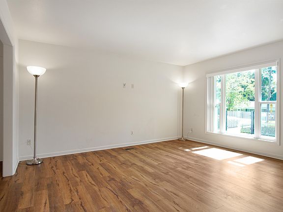 5th image of 1228 Winifred Dr