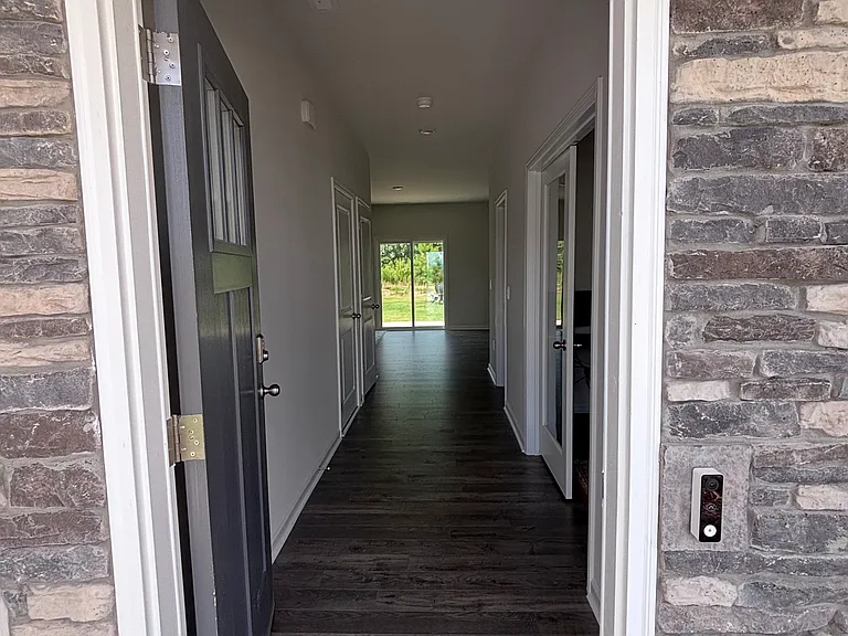 57 Stone Apairy Dr — Photo 11