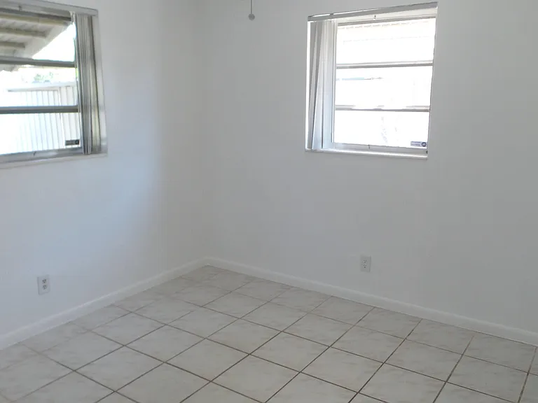9459 SW 51st Ct — Photo 7