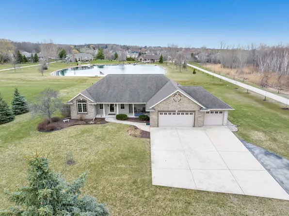 2668 Dickinson Rd, De Pere, WI 54115