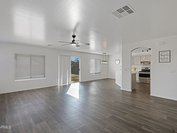 3rd image of 1547 W CENTRAL Avenue