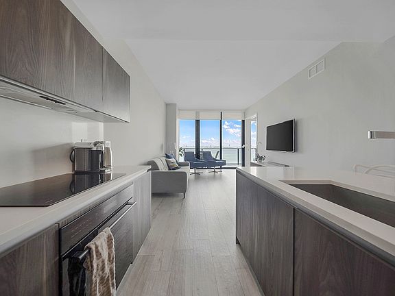 3rd image of 18975 Collins Ave Unit 3200