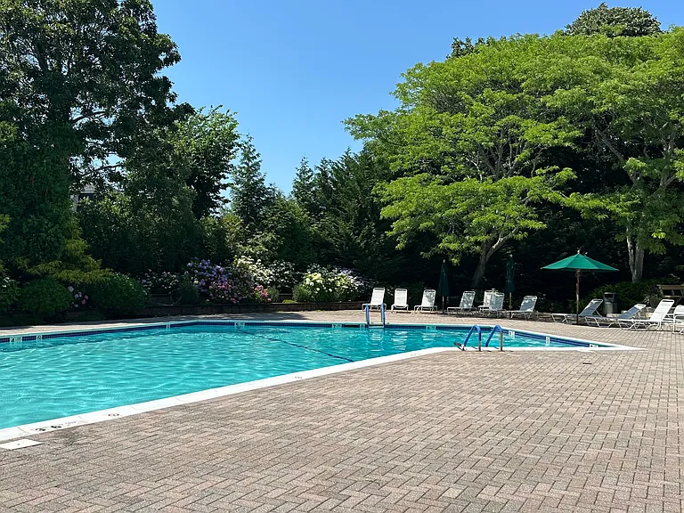 50 Hubbard Ln #7 — Photo 25