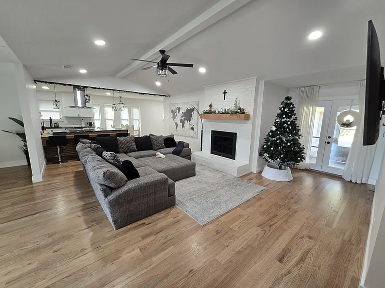 5509 Edgewater Cir — Photo 3