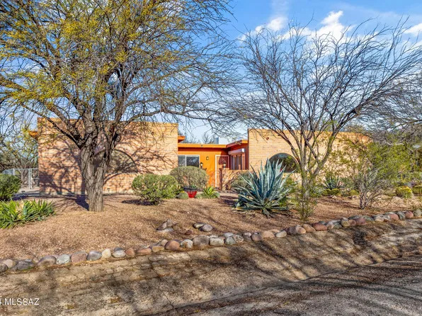 9311 E Walnut Tree Dr, Tucson, AZ 85749