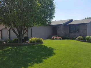 411 E Lightner Ave, Salem, SD 57058