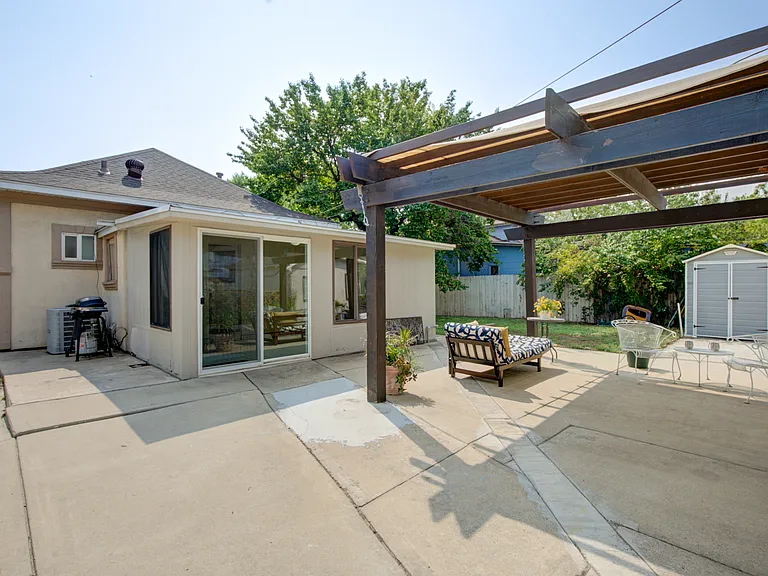 4987 Grove St — Photo 16