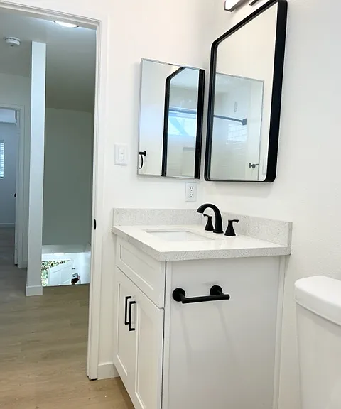 2627 E Broadway #4 — Photo 12