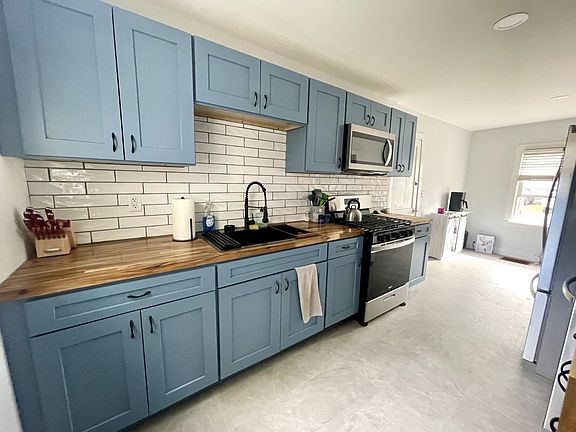 3rd image of 26 Stewart Pl
