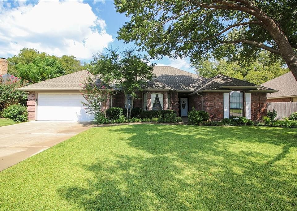 1st image of 8120 Saddlebrook Dr