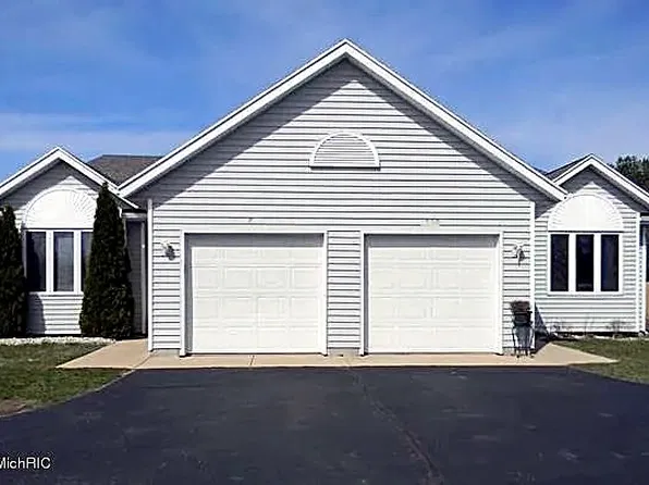763 76th St SE, Grand Rapids, MI 49508
