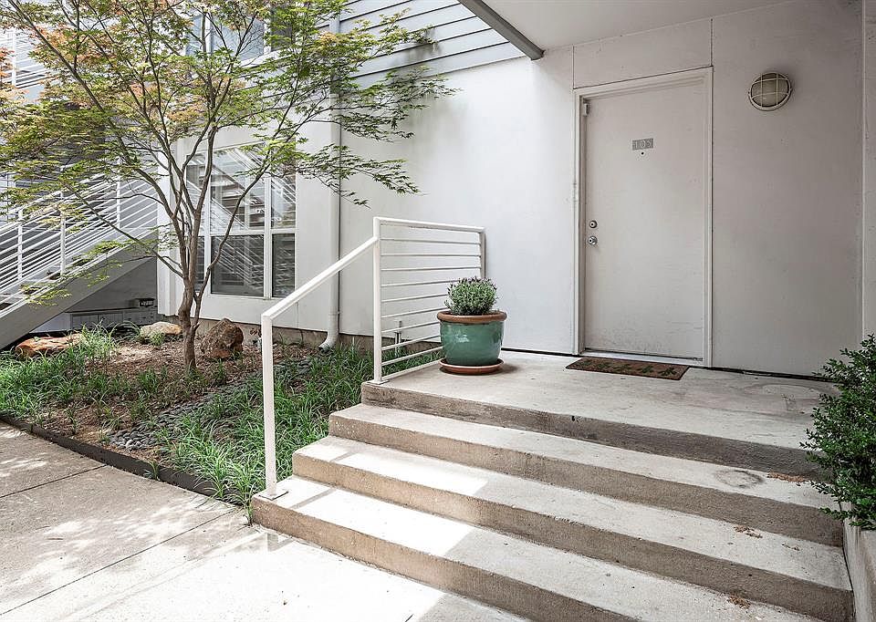 1st image of 3711 Holland Ave APT 105