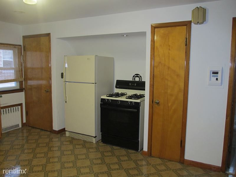 1st image of 190 William St #2