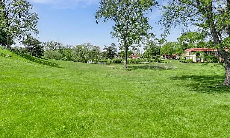 13 Skyline Dr #12 — Photo 20