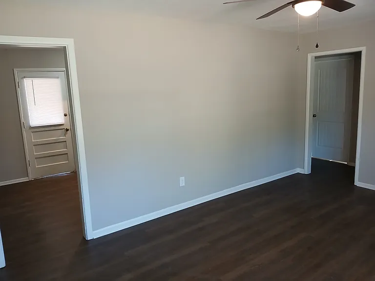 2940 Letourneau Dr — Photo 10