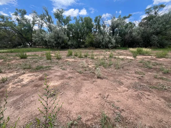 20 Rainbow Rd, Peralta, NM 87042