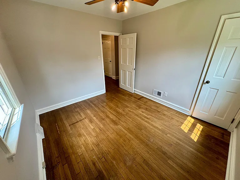 416 Townsend Rd — Photo 14