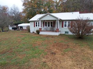 2035 Skyview Dr, Centerville, TN 37033