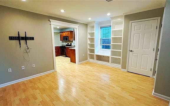 3rd image of 2721 Palmetto St
