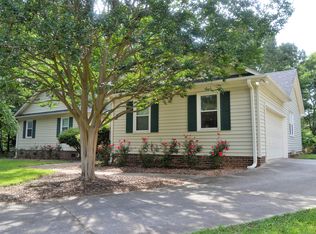 116 Chase Woods Ct, Simpsonville, SC 29680