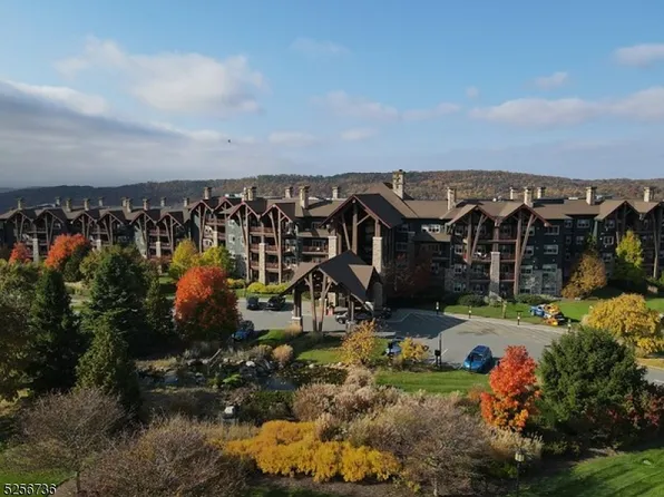 3 Wild Turkey Way unit 422 #422, Hardyston Twp., NJ 07419