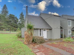 17550 SW Britetree Cir, Beaverton, OR 97007