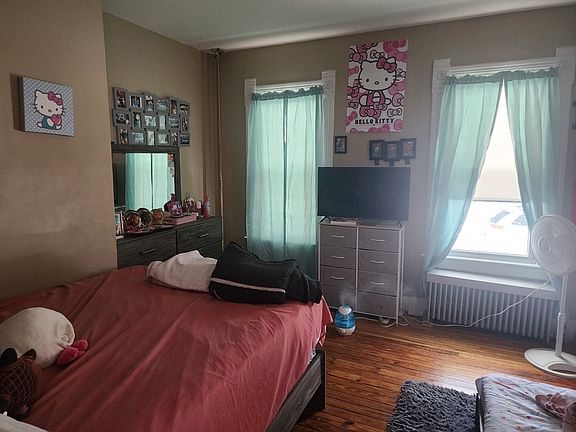 5th image of 66 Palmer Ave