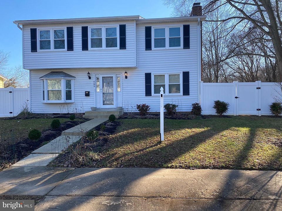 1st image of 406 Canterbury Rd