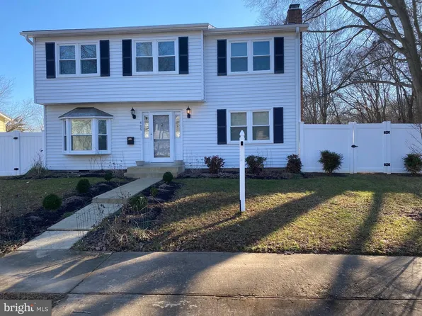 406 Canterbury Rd, Fredericksburg, VA 22401