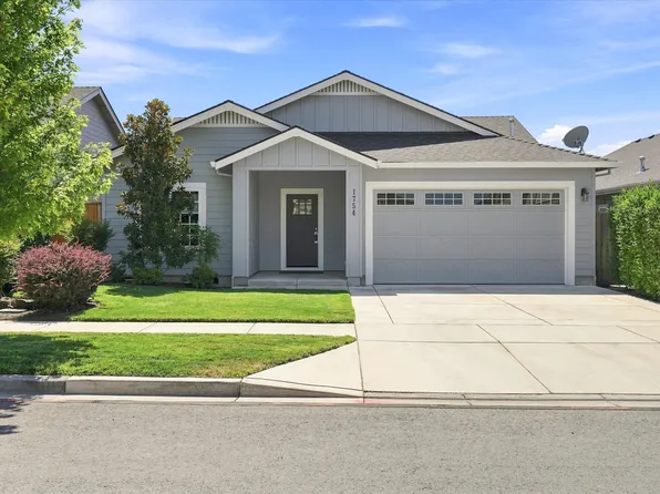 1754 Dragon Tail Pl, Medford, OR 97504