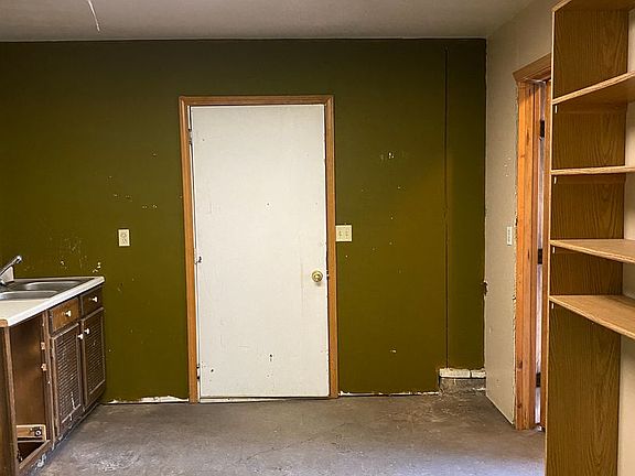 4th image of 103 Livingston Ave