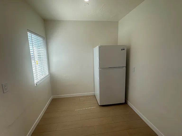 720 Salem St #7 — Photo 5