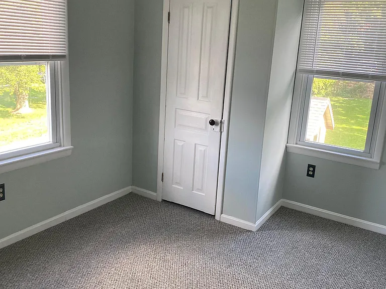 1607 Main St #A — Photo 12