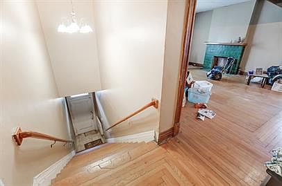 4th image of 780 Clinton Springs Ave #2