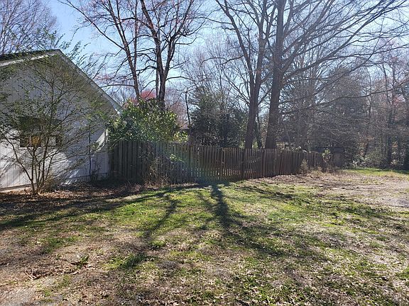 5th image of 8315 Cedarbrook Dr
